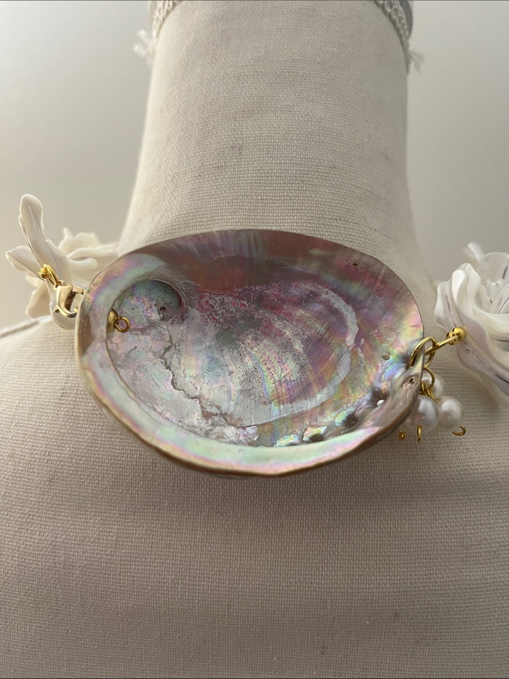 Blue Green Handcrafted White Shell & Pearl Statement Necklace - Picture 5 of 9